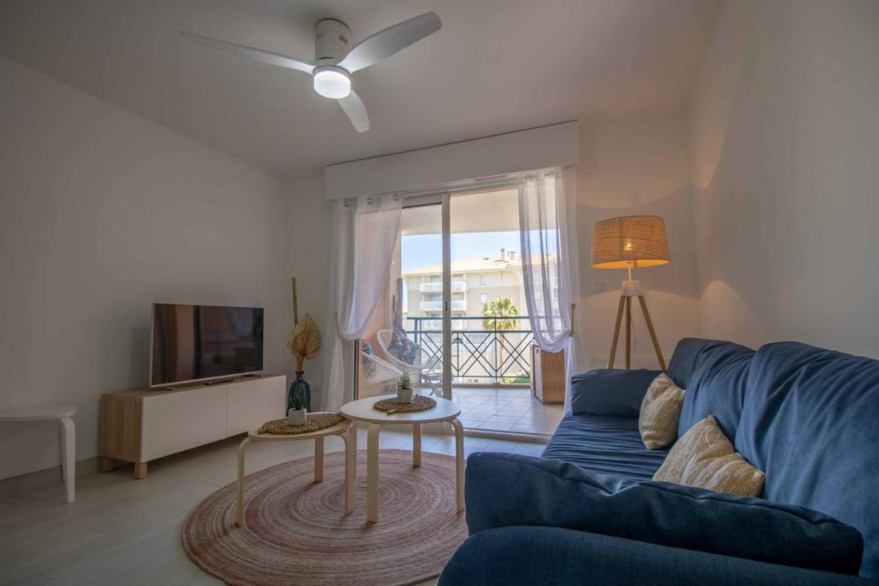 Bright Apt Of 32 M Renovated Near Town Fréjus Kültér fotó