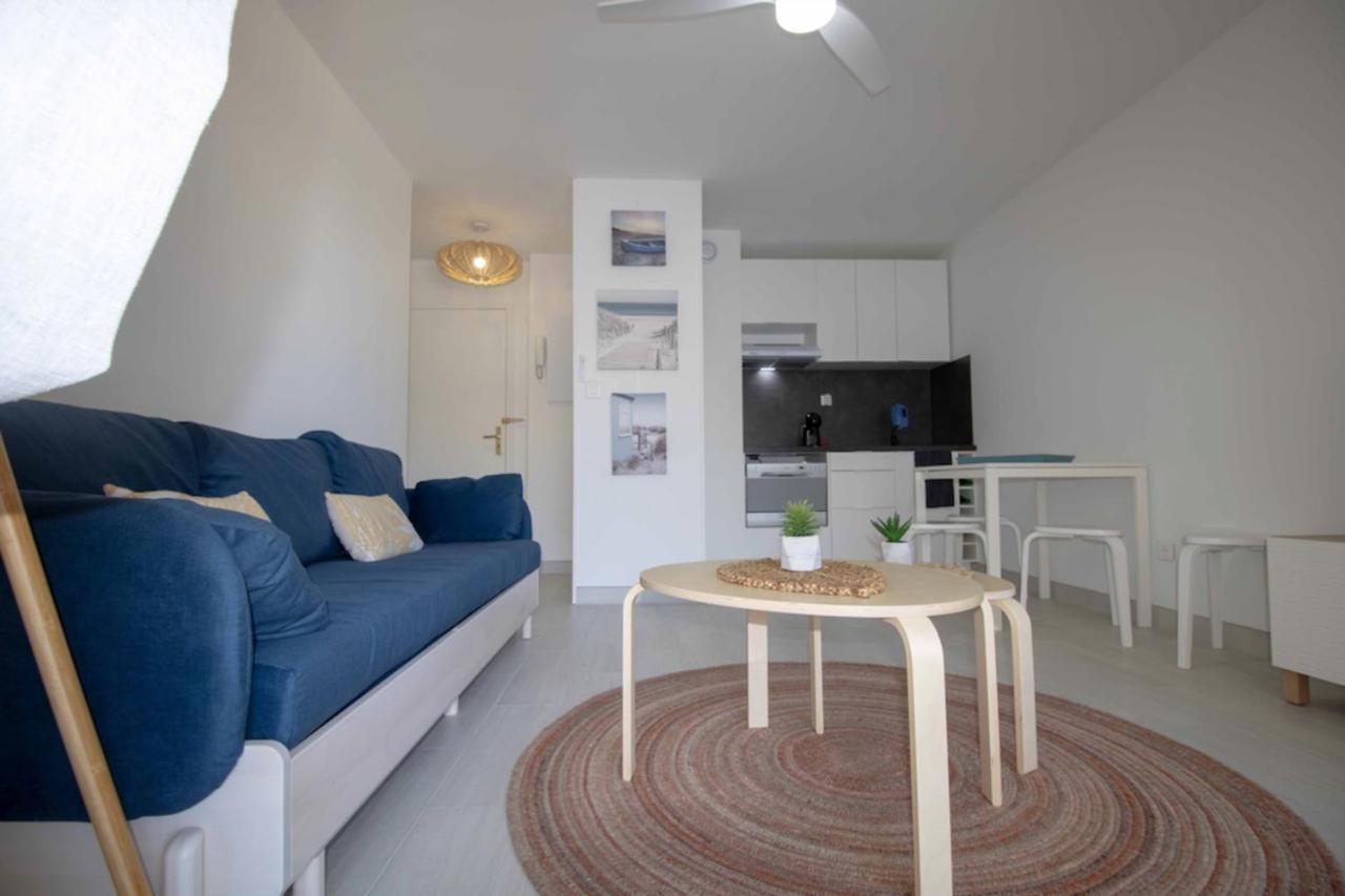 Bright Apt Of 32 M Renovated Near Town Fréjus Kültér fotó