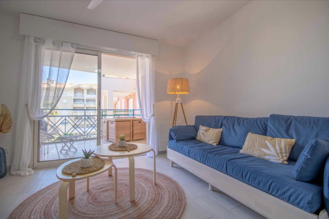 Bright Apt Of 32 M Renovated Near Town Fréjus Kültér fotó